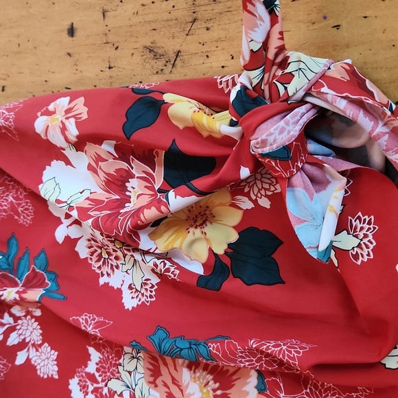 Torrid Red Floral Print Asymmetrical High Waist Swim Skirt, Size 1 - Picture 11 of 11